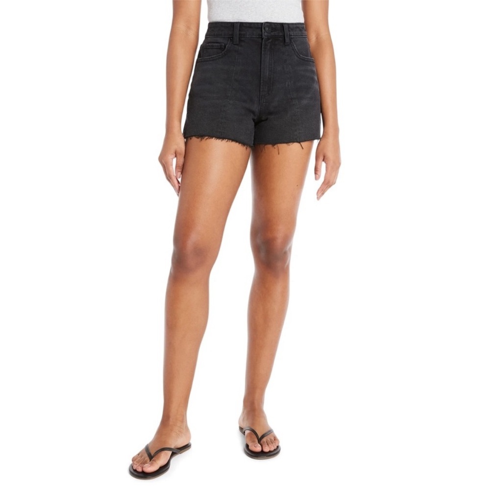 NO BOUNDARIES distressed denim shorts